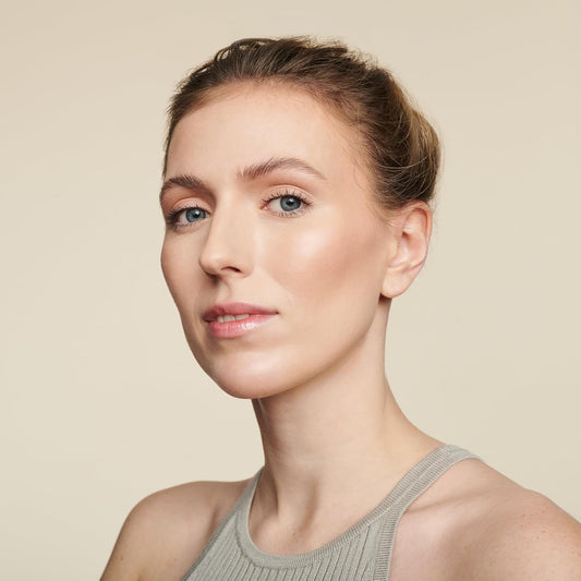 True Skin Hydrating Foundation makeup 30Ml - 010 Cool Cashmere